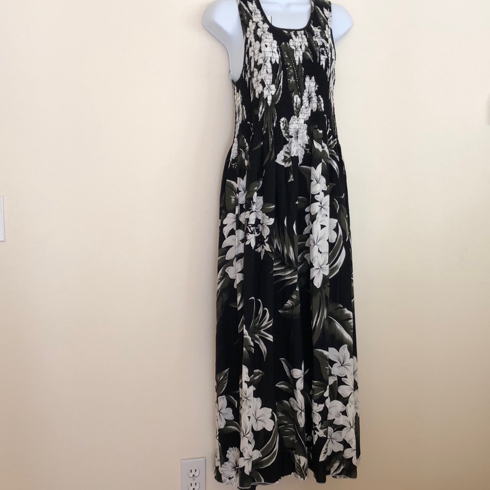 Tropical print dress, elastic bodice size medium/large
